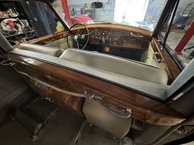 image 11 of interior