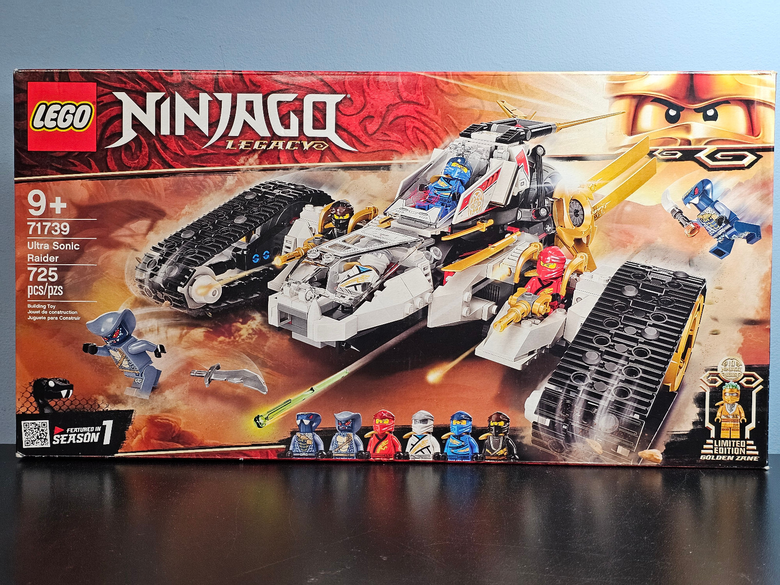 HERMES　a Lego Zane (Golden Ninja) 71739 Shoulder Armor Legacy Ninjago