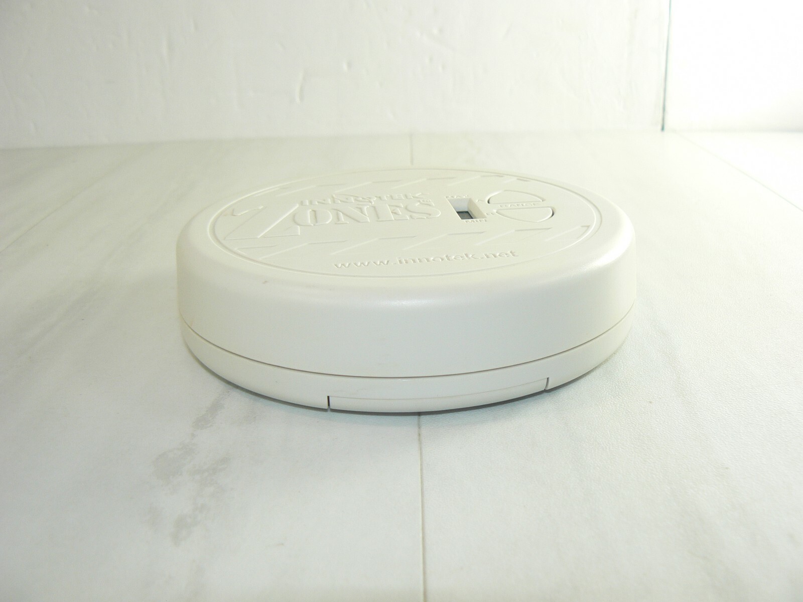 Innotek Zones Indoor Wireless Dog Fence Transmitter only ZND-1000 Pet Boundary