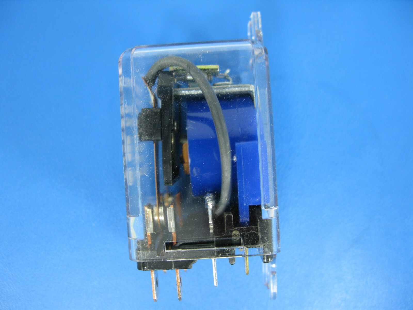 (1) NEW DELTROL CORP 2084484 275F102C120A 25 AMP 28 VDC/300 VAC DPDT RELAY