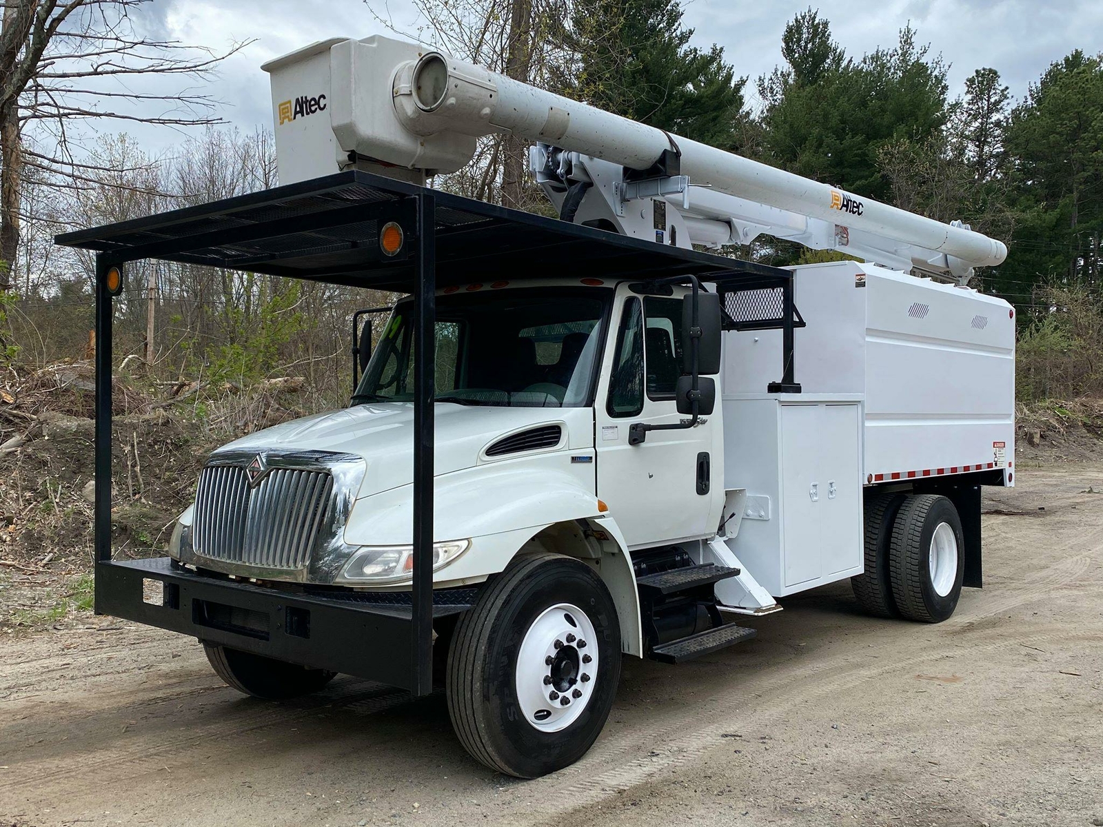 2009 International 4300 Altec 60’ Forestry Bucket Truck Used