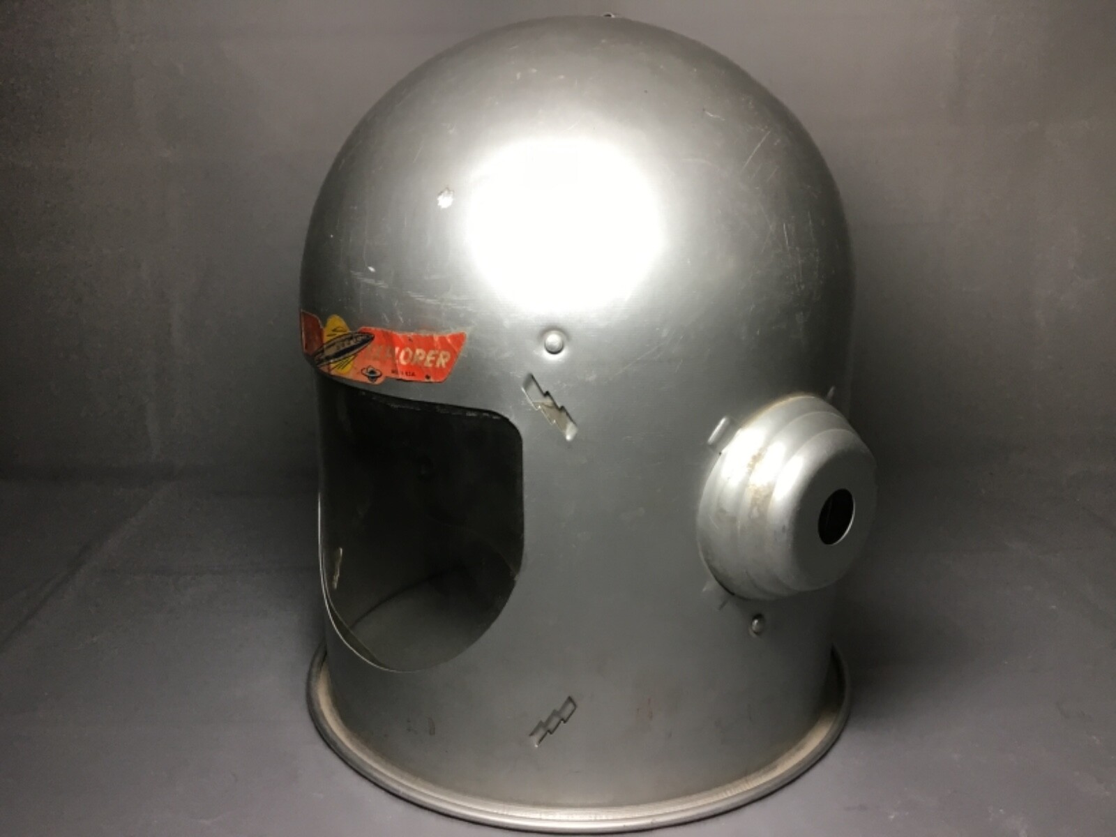 Mirro Satellite Explorer space helmet with head straps pretty nice condition
