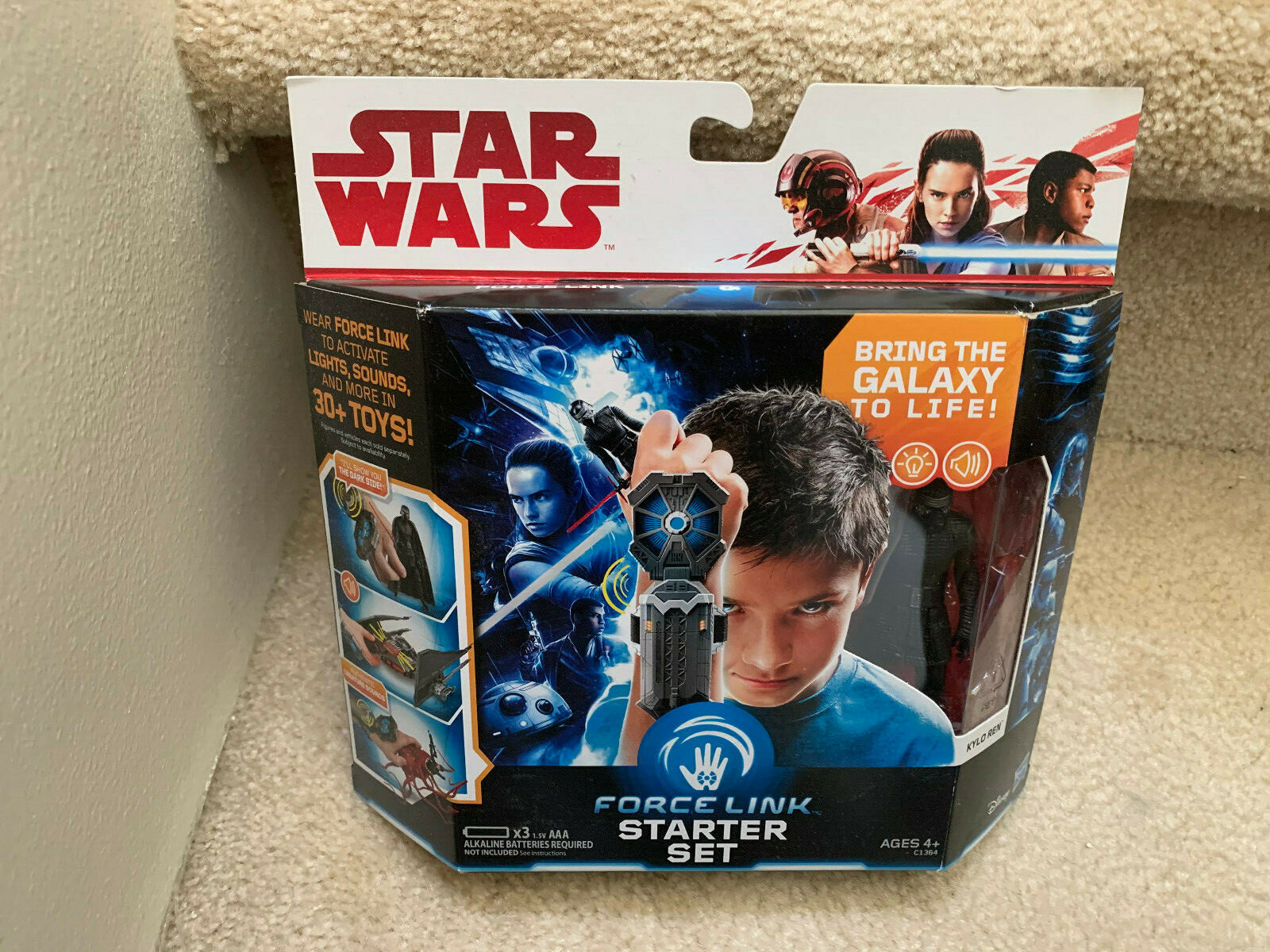 Force Link Star Wars Starter Set including Kylo Ren NON-MINT