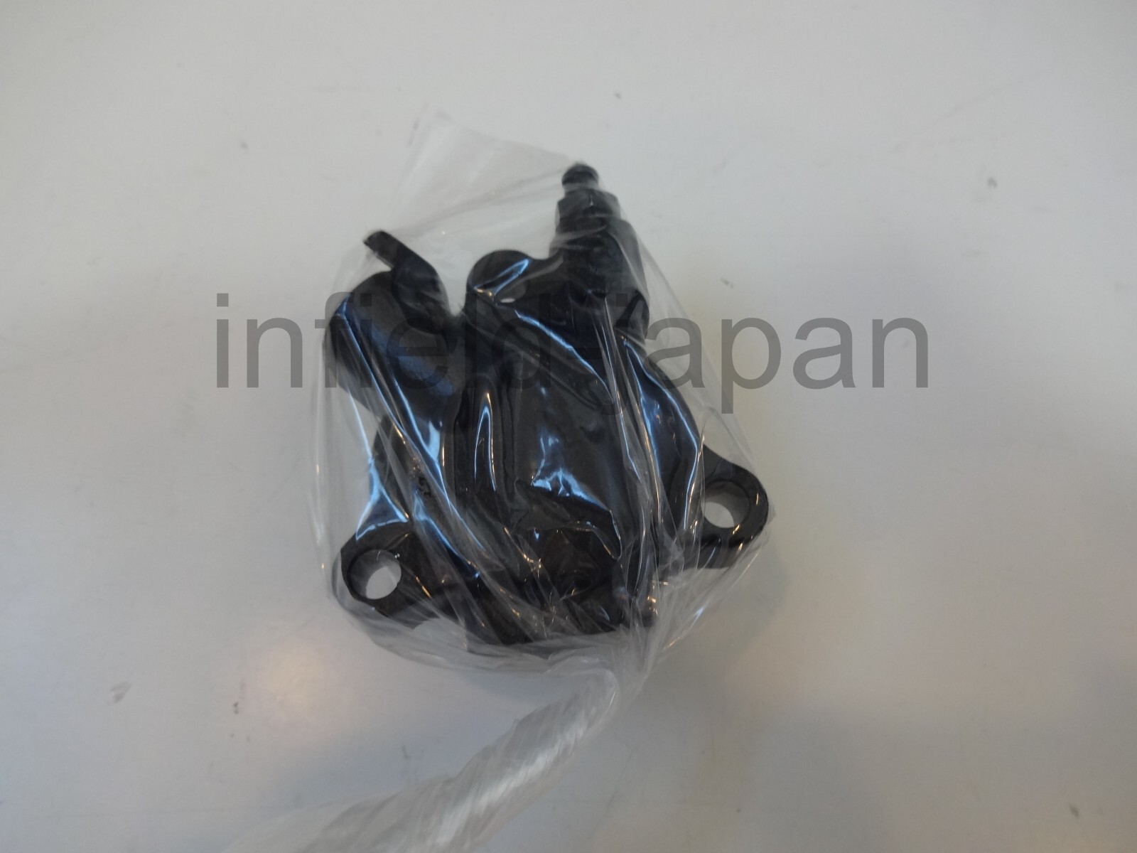 サページ21（コントローラ付き） Serpent Ltd > Introducing