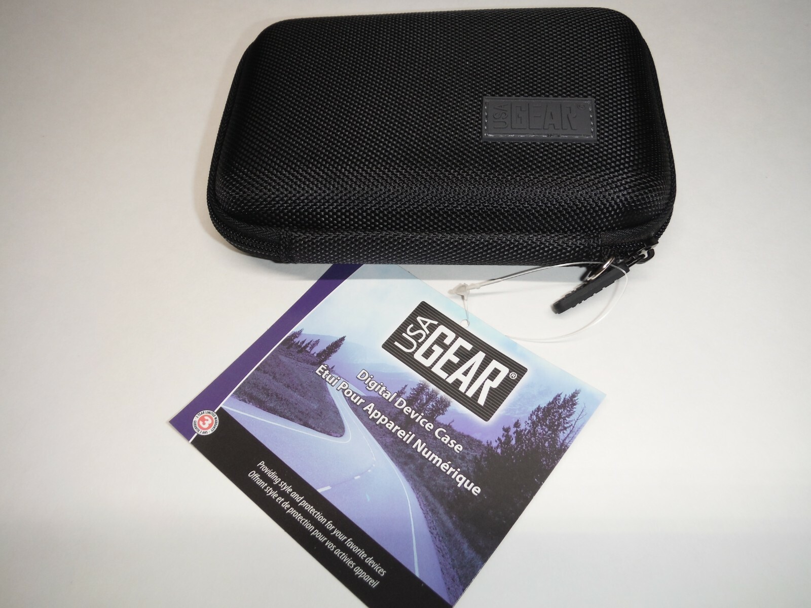 USA Gear Digital Device Carrying Case New with Tags USA Gear Digital Device Carrying Case New with Tags