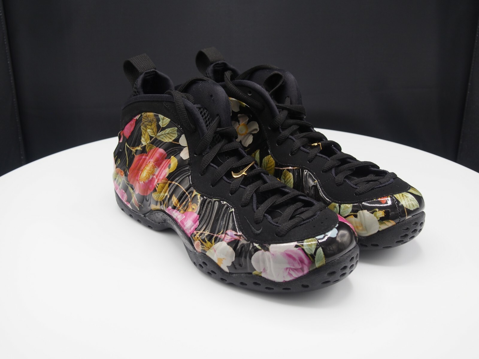 valentine's day foamposites 2019