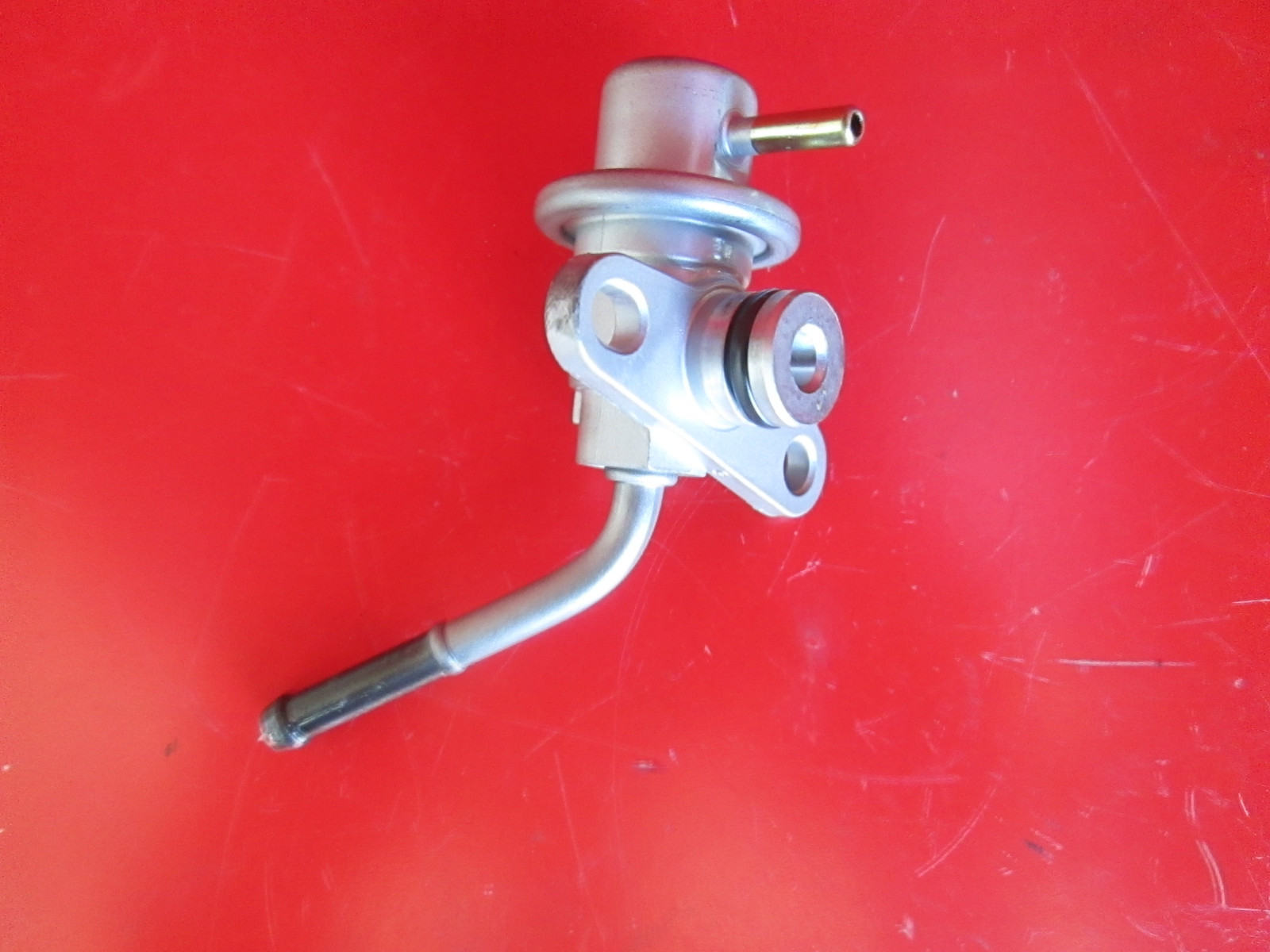 00 01 02 03 04 05 Mitsubishi Eclipse Galant V6 Fuel Pressure Regulator