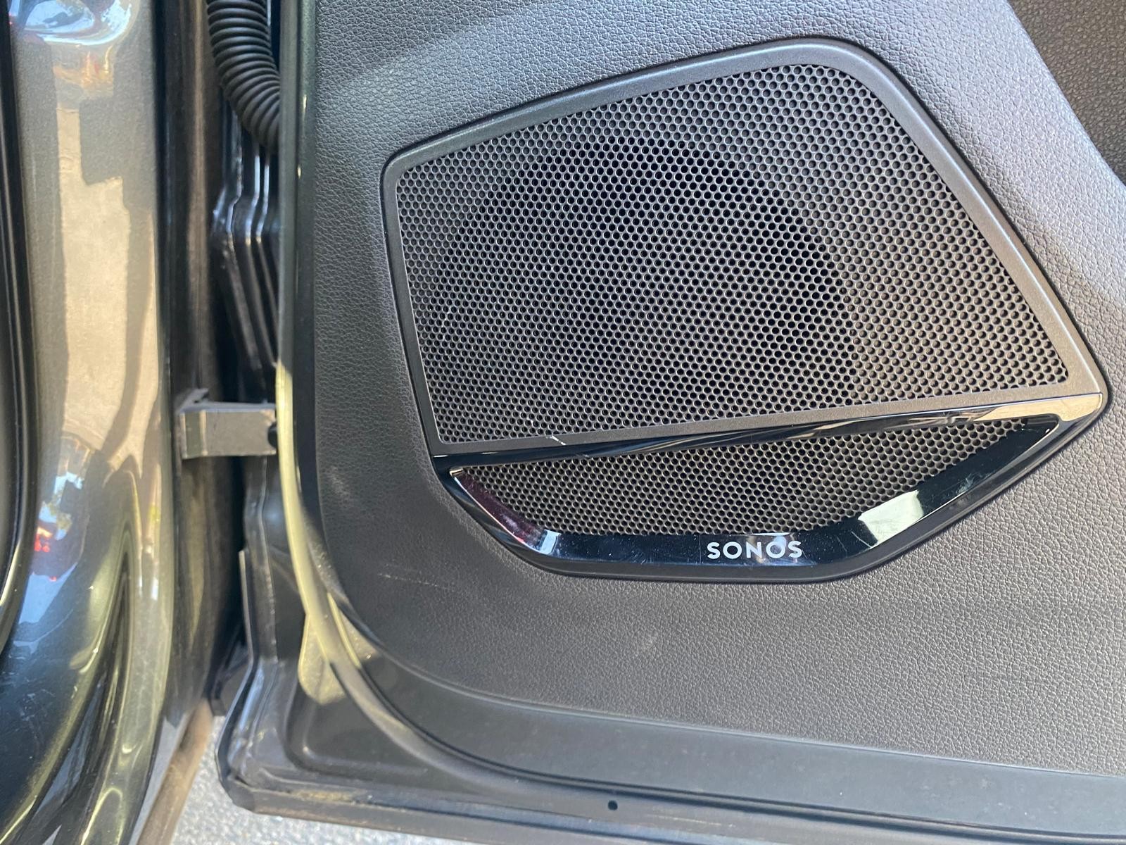 AUDI Q3 F3 03/2019-2025 RIGHT REAR HUB ASSEMBLY STANDARD TYPE AWD - thumbnail 4