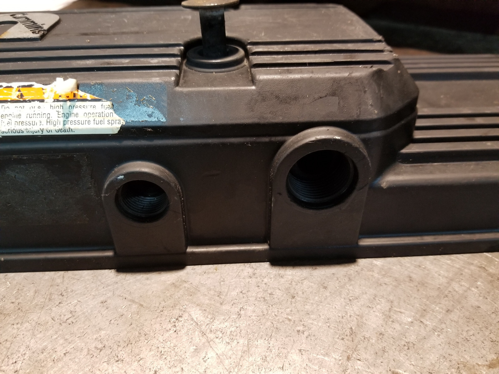 Dodge Ram 5.9L Cummins USED VALVE COVER ASSEMBLY 2005-07 4931453 4931454 REV03 - Picture 6 of 12