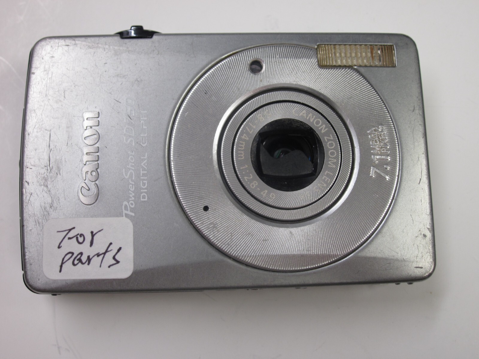 Canon PowerShot SD750 7.1MP Digital Camera - For Parts