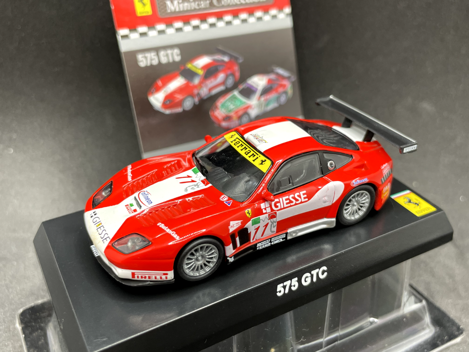 1/64 Kyosho Ferrari Racing Collection 575 GTC red/white