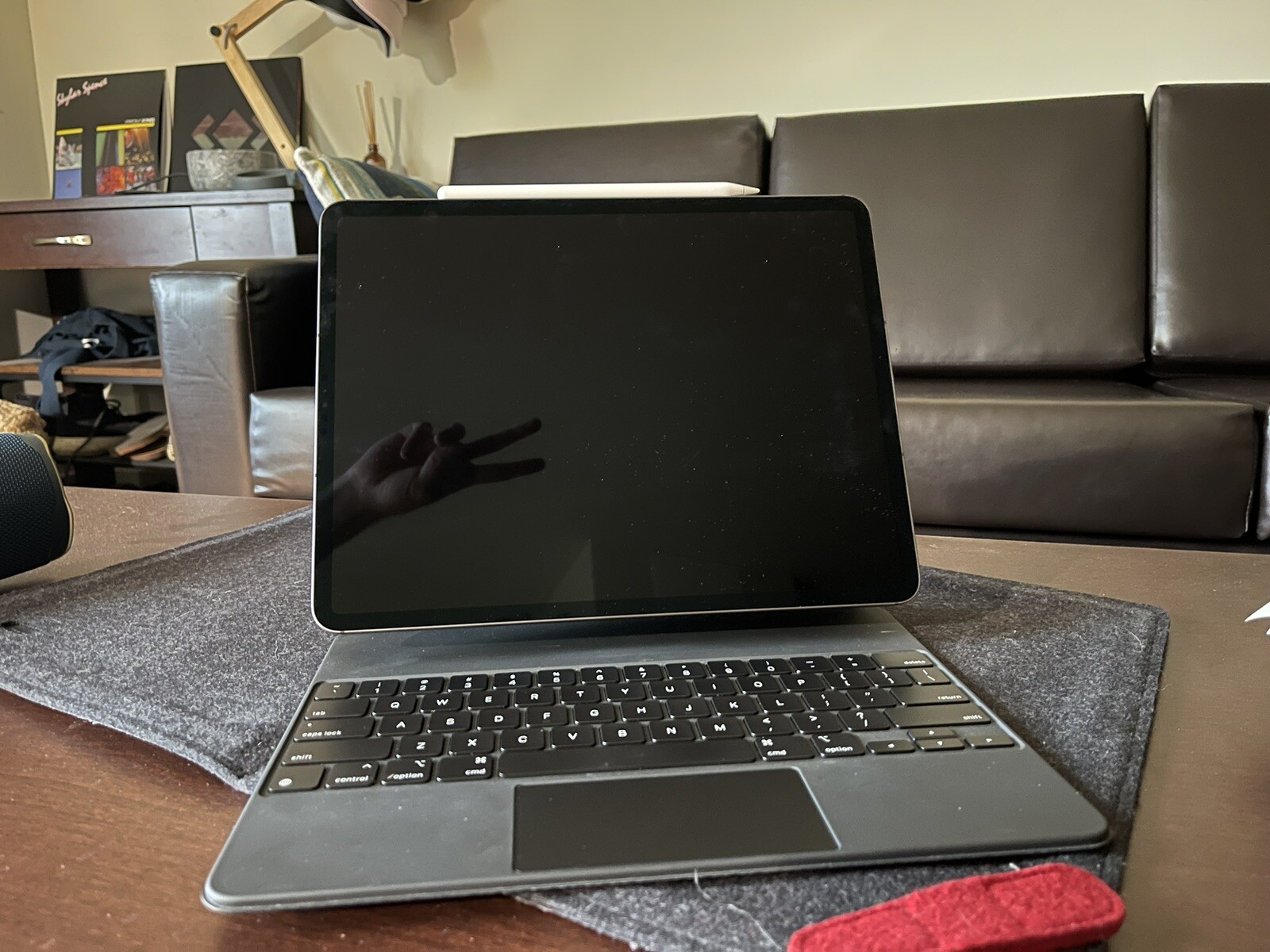 Apple iPad Pro 512GB, Wi-Fi+5G, aplpencil, keyboard folio Apple iPad Pro 512GB, Wi-Fi+5G, aplpencil, keyboard folio