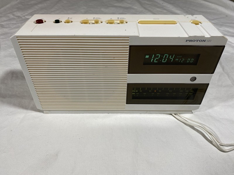 Vintage Radios | Surplus Network