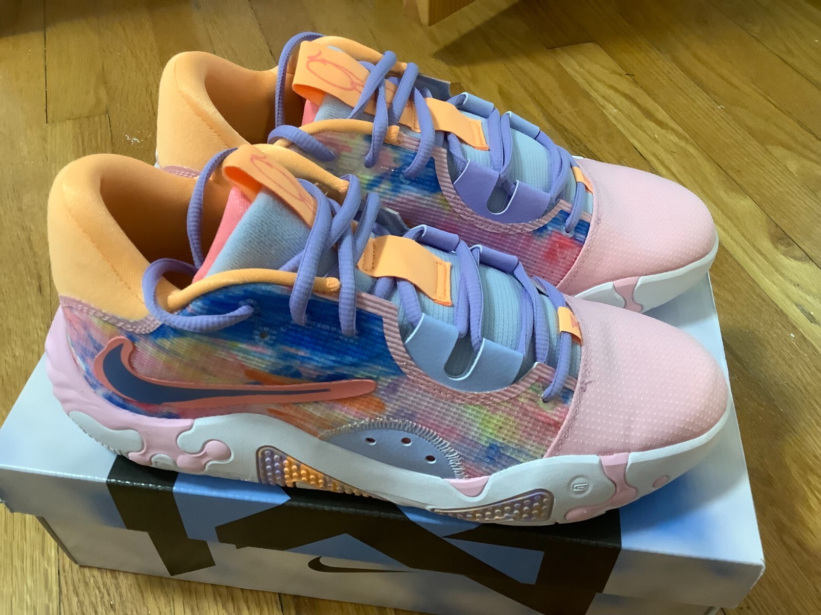 MINOR MARKS* Nike PG 6 Painted Swoosh Paul George PINK BLUE MINOR MARKS* Nike PG 6 Painted Swoosh Paul George PINK BLUE