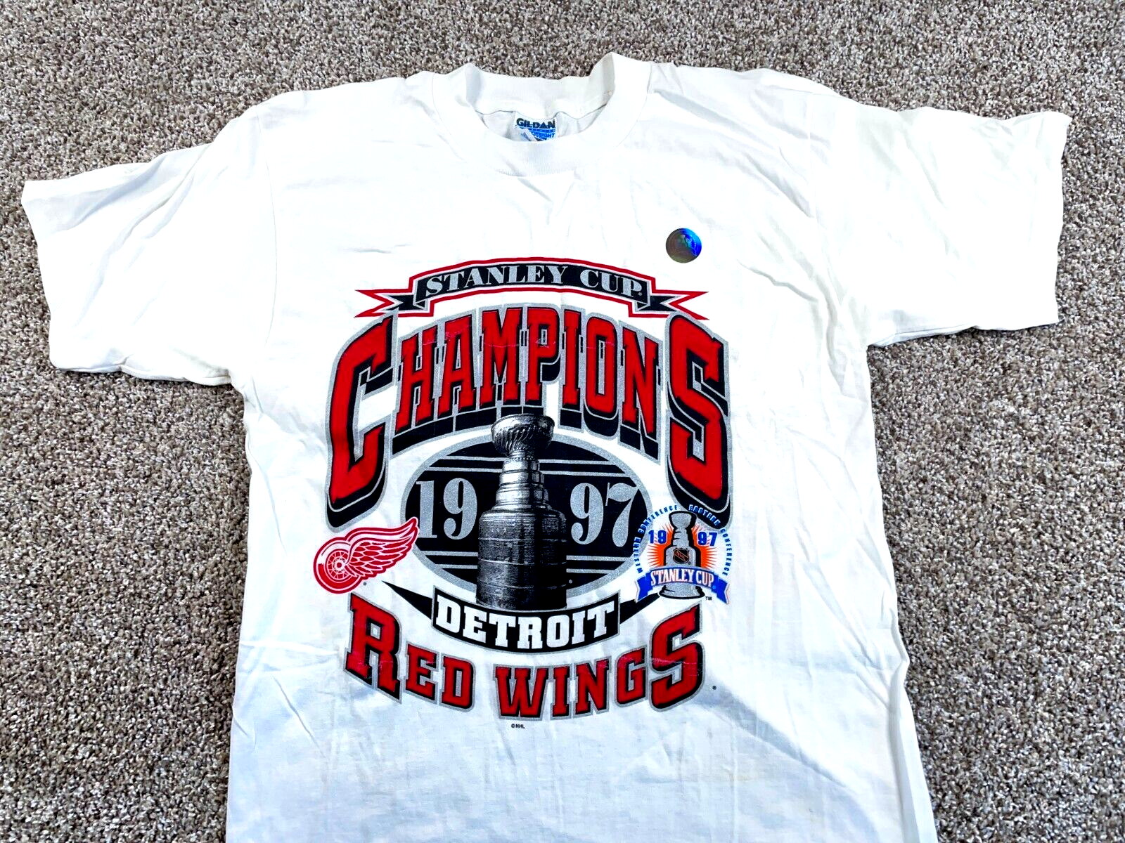 VTG Detroit Red Wings 1997 Stanley Cup Champions T-Shirt Adult