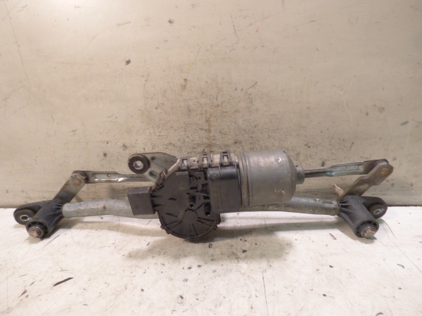 Motorino tergicristalli anteriore FIAT CROMA 3397020671 51708219