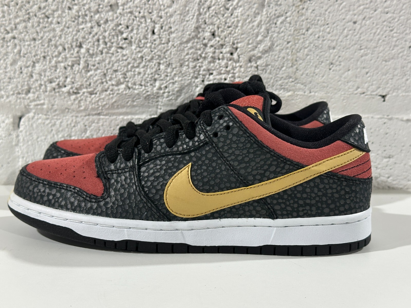 NEW Nike Dunk Premium SB QS Low Walk Of Fame Black Gold