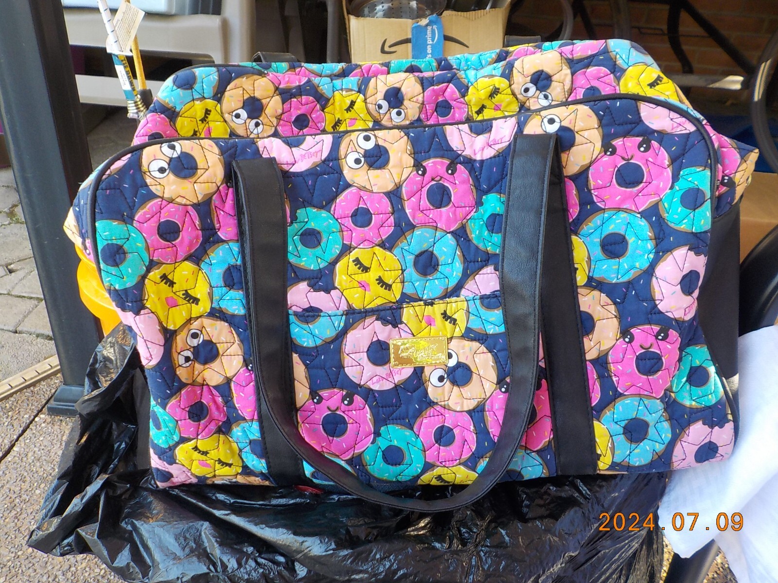 BETSEY JOHNSON Large/ Colorful Face Donuts- Weekender