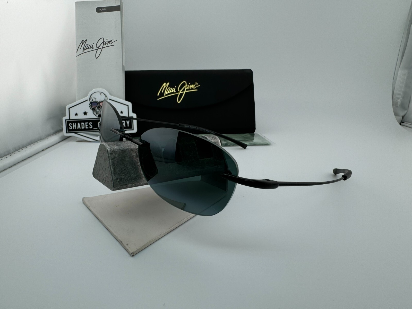 Pre-owned Maui Jim Aki Aki Mj 333-02 Black Neutral Grey Polarized Rimless Sunglasses