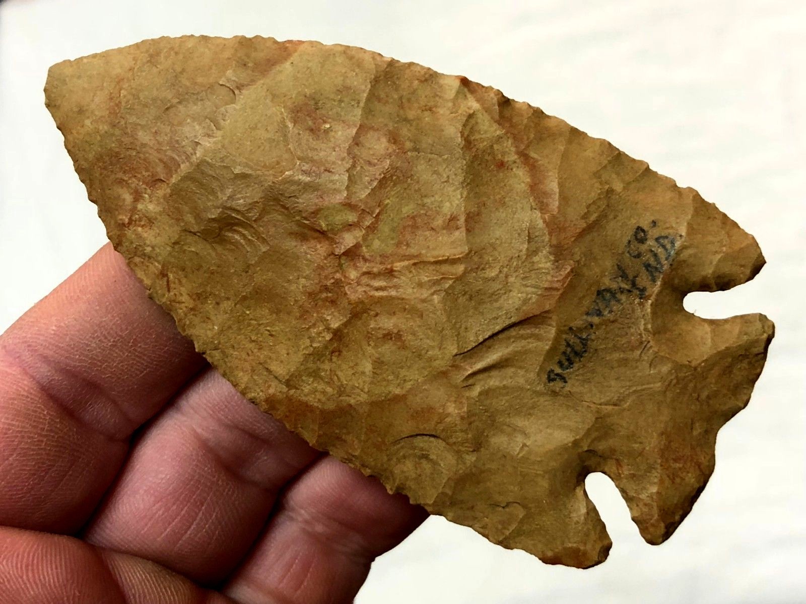 EXCEPTIONAL KIRK CORNER NOTCH SULLIVAN CO, IND. AUTHENTIC ARROWHEAD ARTIFACT LM3