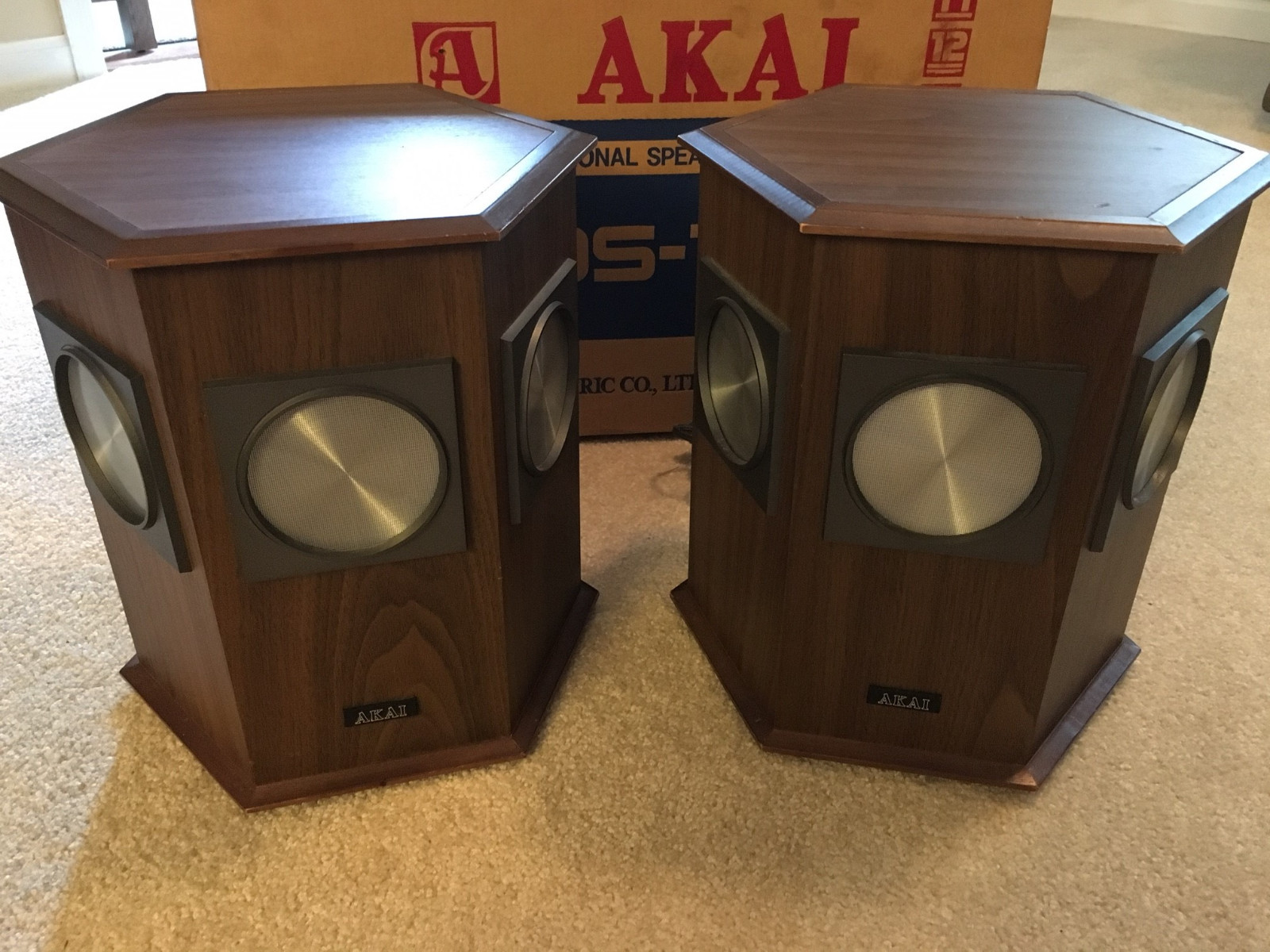 vintage omnidirectional speakers
