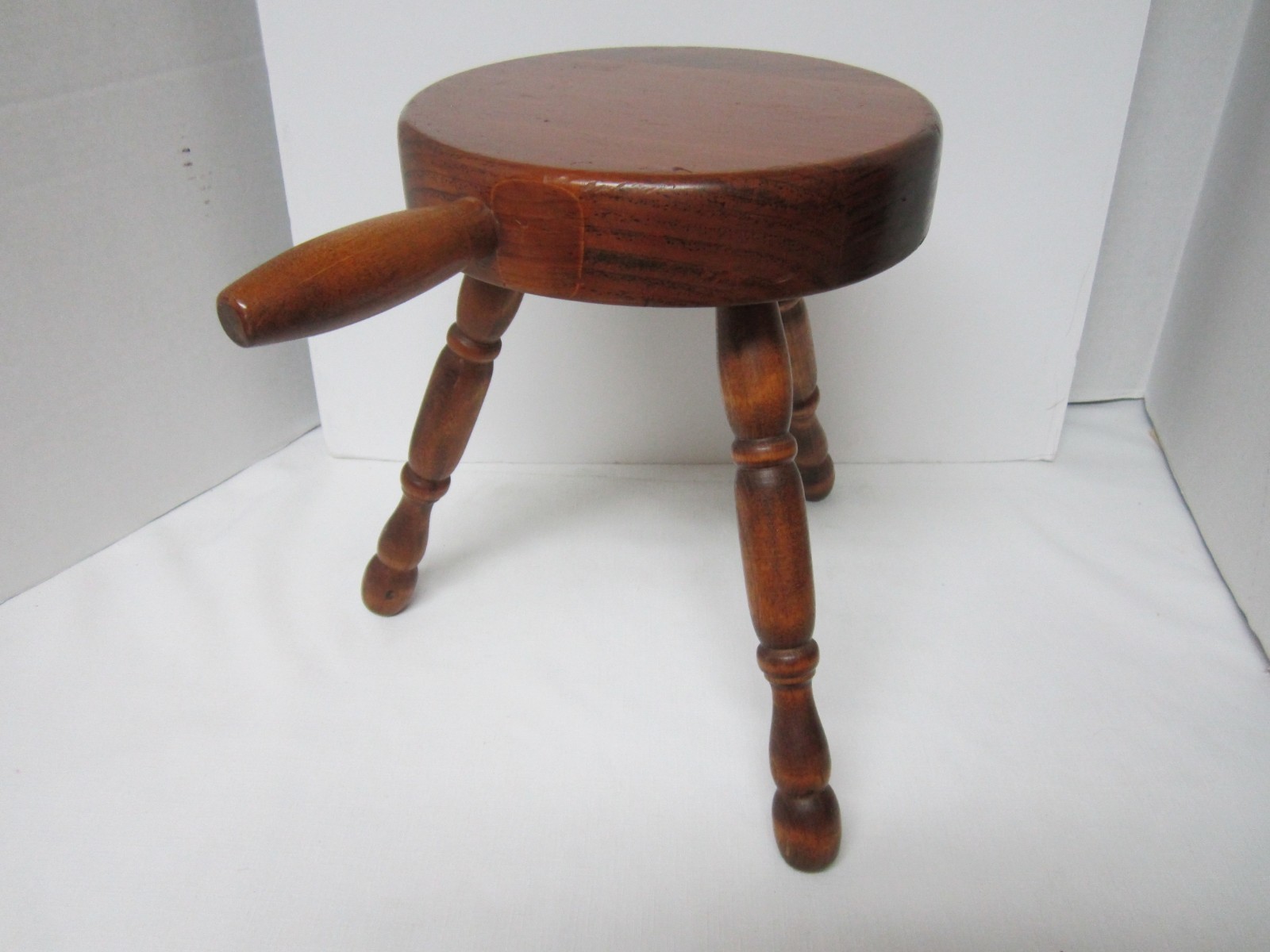 Vintage Primitive Farmhouse Solid Wood 3 Legged Milking Stool with Handle