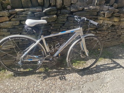 Boadman Hybrid/Road Bike