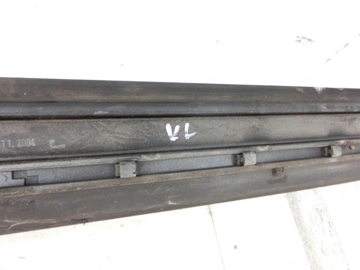 Audi A8 D3 4E qu 02-05 Kurz Türleiste Links Vorne Aussen LY7W - Bild 5