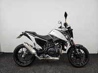 2016 KTM 690 DUKE - BREMBO BRAKES - VERY GOOD SERVICE HISTORY - TAIL TIDY