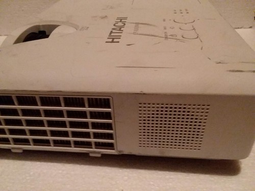 Hitachi CP-X3030WN LCD Projector XGA  3200 Lumens w/ 850 hours