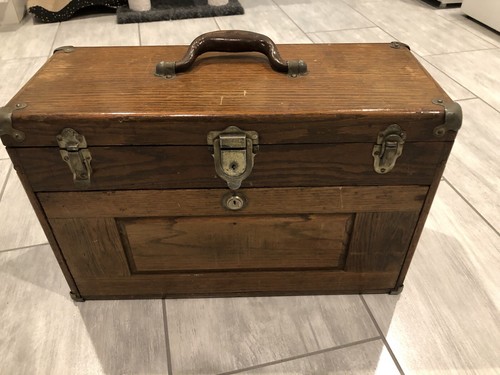 Antique/Vintage Craftsman/Union Machinist Oak Tool Box -Leather Handle - 7drawer