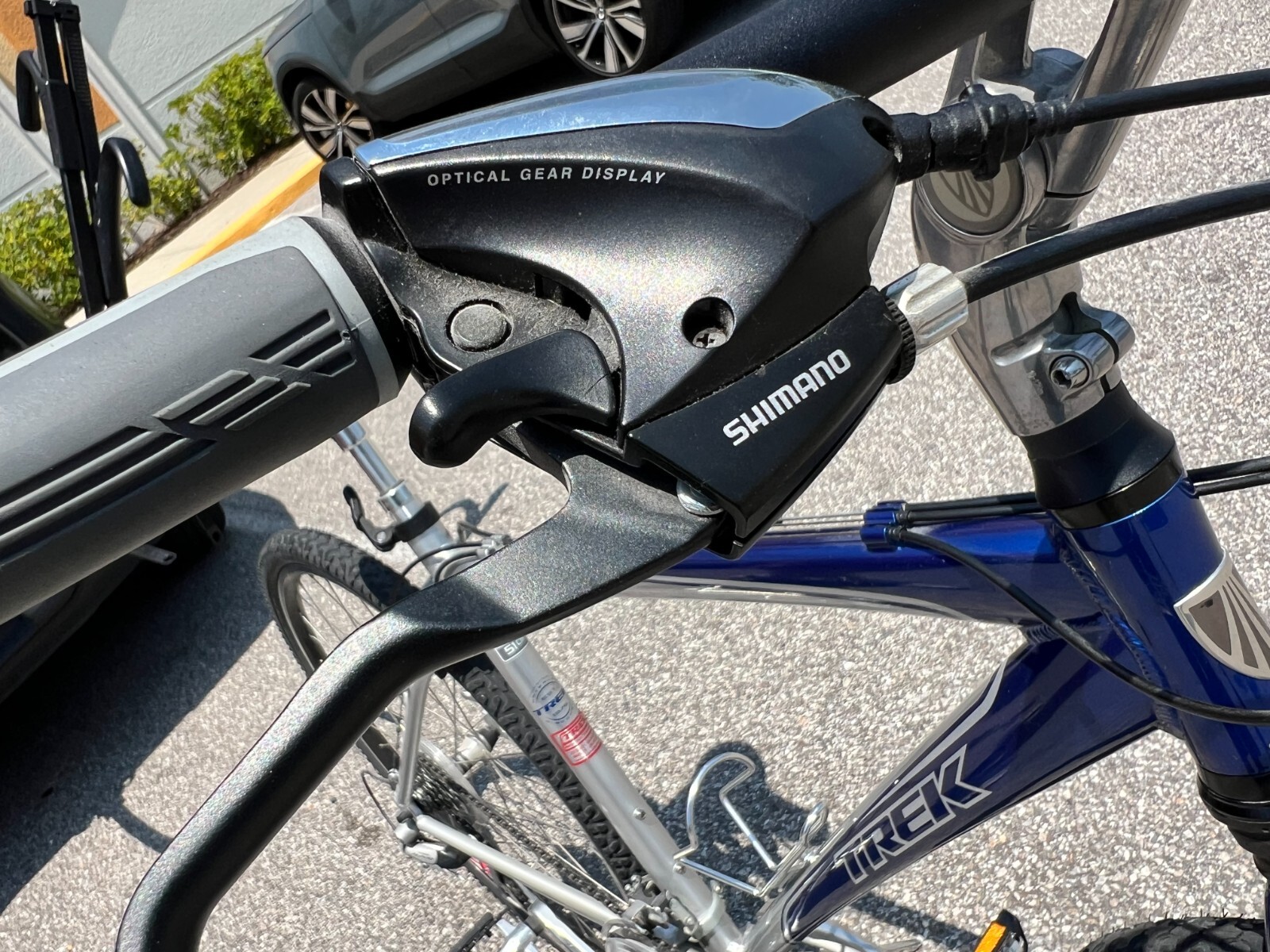 Trek 7300 Hybrid 51cm Bicycle: Shimano, Cane Creek bearings, suspension seat!