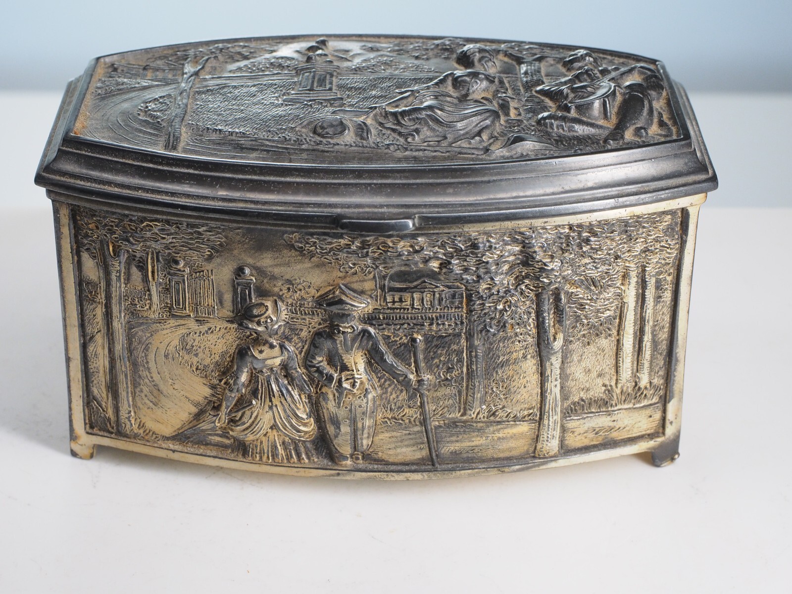 Antique metal jewelry casket box marked W.B Mfg. Co. Weidlich Brothers