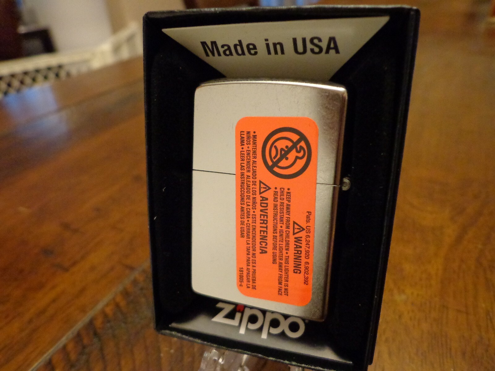 RUSSIA RUSSIAN BEAR WITH AK-47 ASSAULT RIFLE ZIPPO LIGHTER MINT IN BOX