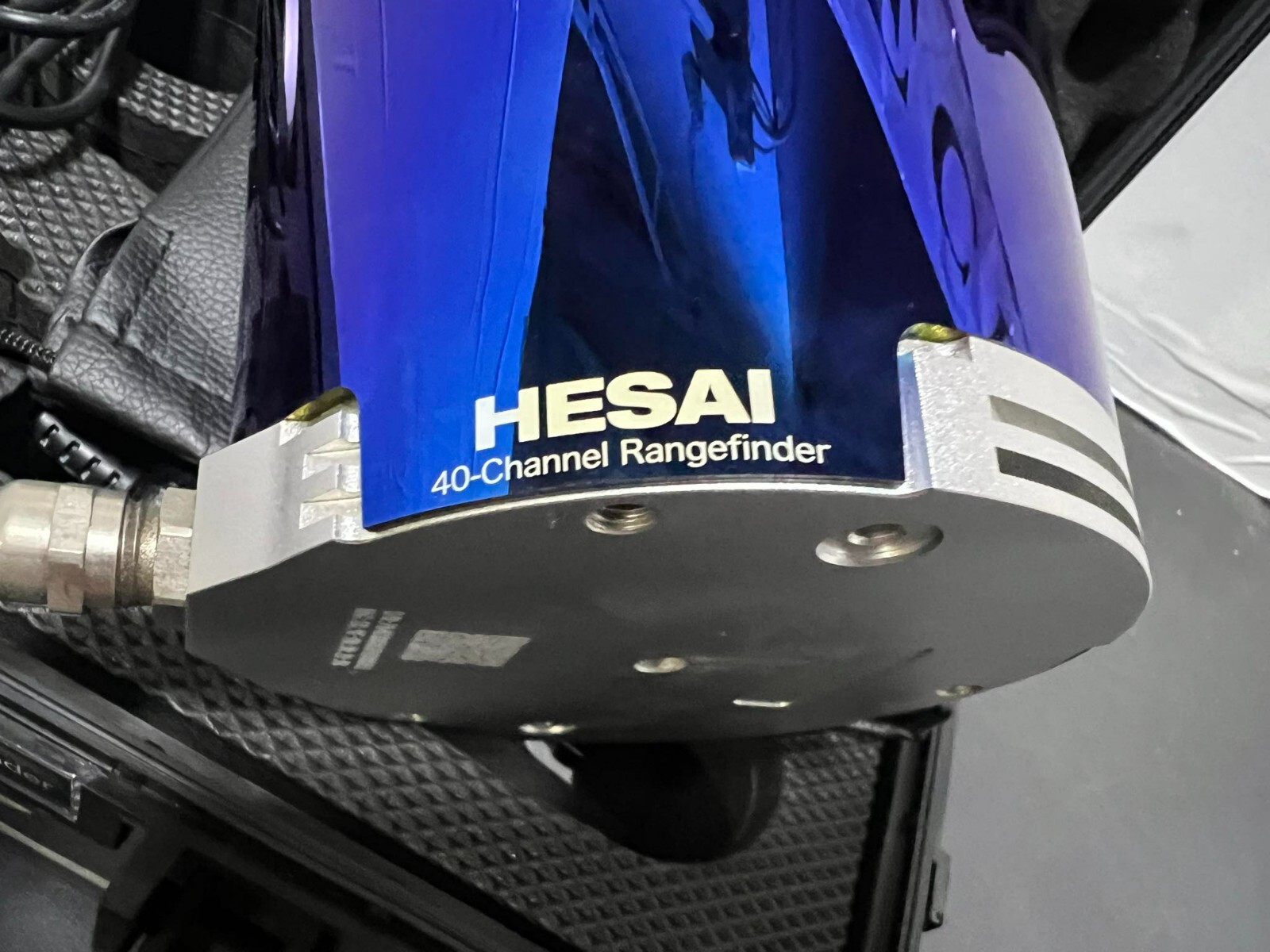 Hesai Pandar 40P 40-Channel 360° Spinning Long-Range Lidar Kit w case