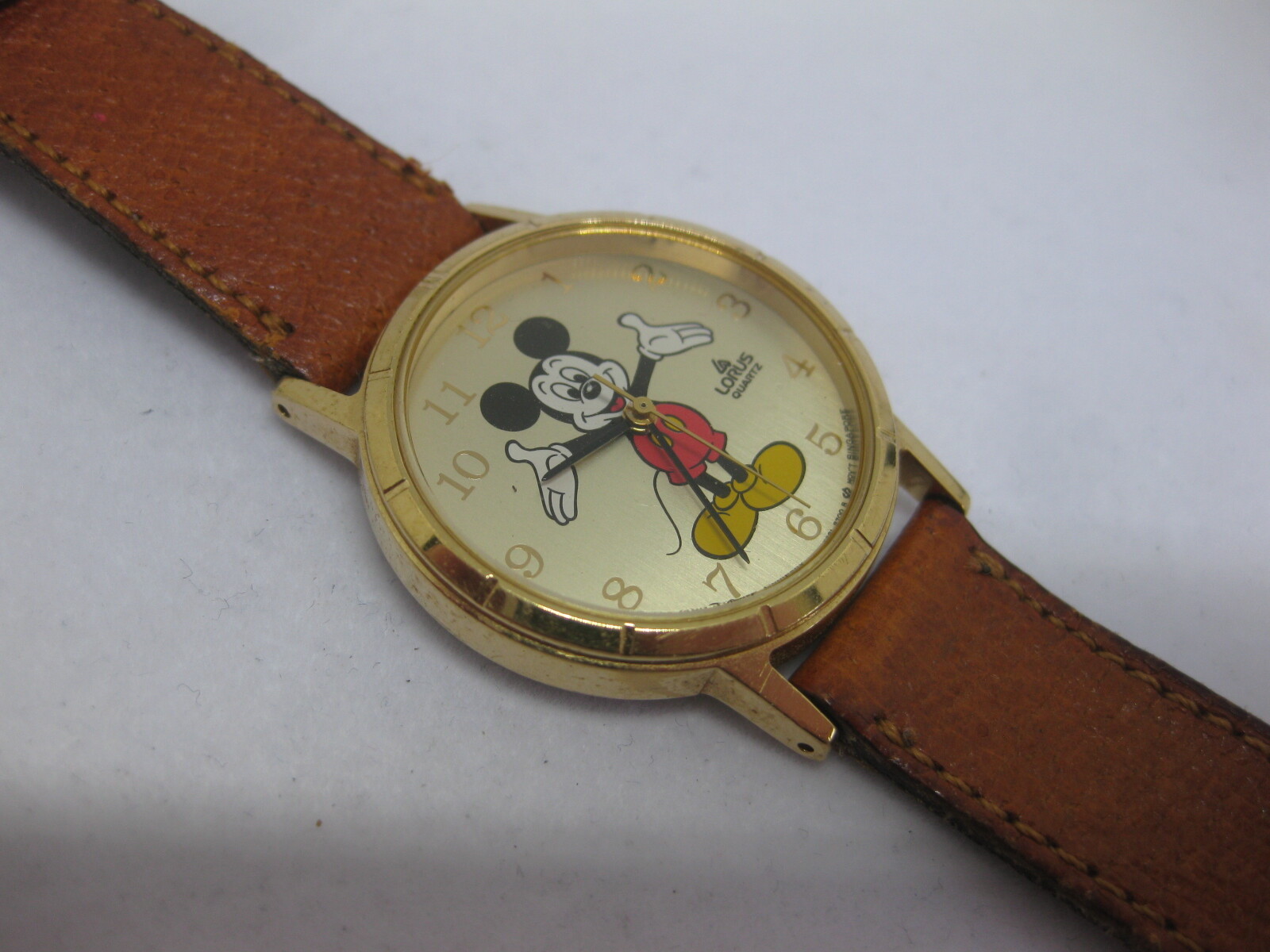 1980's Mickey Mouse Lorus Quartz Watch Walt Disney Rust 1980's Mickey Mouse Lorus Quartz Watch Walt Disney Rust