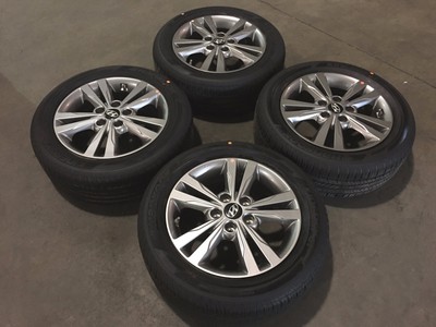 Set of 4 Hyundai Elantra 2016 2017 Factory OEM Wheel Tire 16 x 65  Driven Once