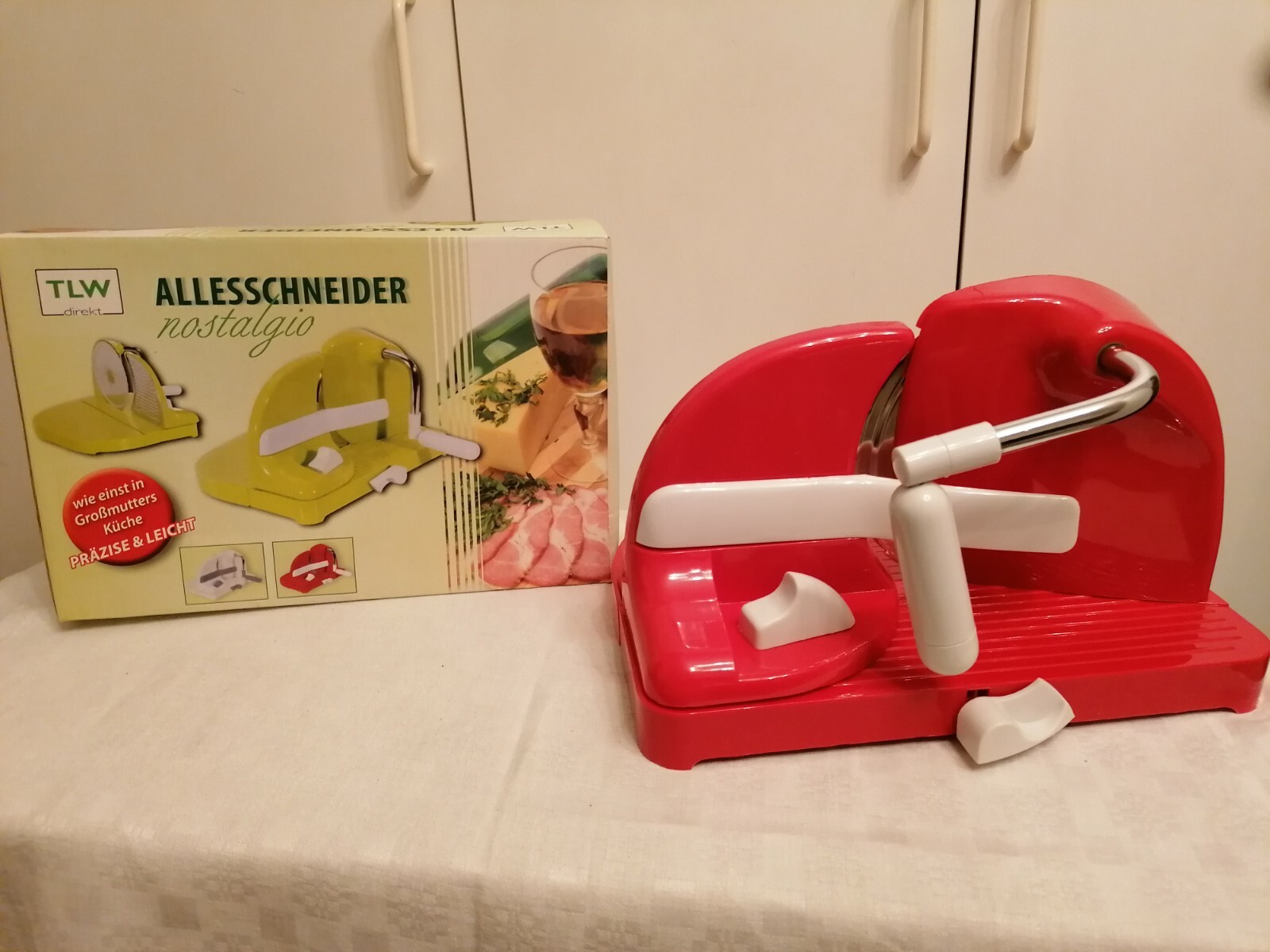 Nostalgie Brotschneidemaschine Klappbar, Multischneider mit Handkurbel, Neu