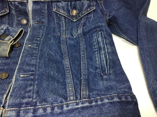 Levi's Denim Jacket Pre-owned. 70706-0216 SIZE 20