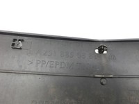 Mercedes W251 R350 10-13  Lang Kennzeichenblende Vorne Mercedes W251 R350 10-13 29.03.2011 A2518850881 gebraucht Vorschau 7