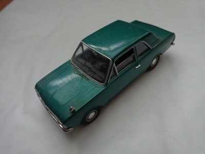 1/43 CORGI VANGUARDS VA04109 LOTUS CORTINA MKII AQUATIC JADE CAR USED
