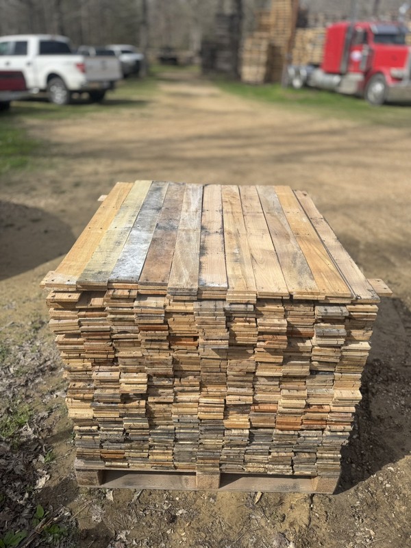 Bulk Pallet Wood - 700 Reclaimed Pallet Boards - 500