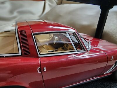 104-022 CULT 1/18 イソ Iso Grifo GL350 Cult Models! 1:18 Scale Resin Model Car Iso Grifo GL350