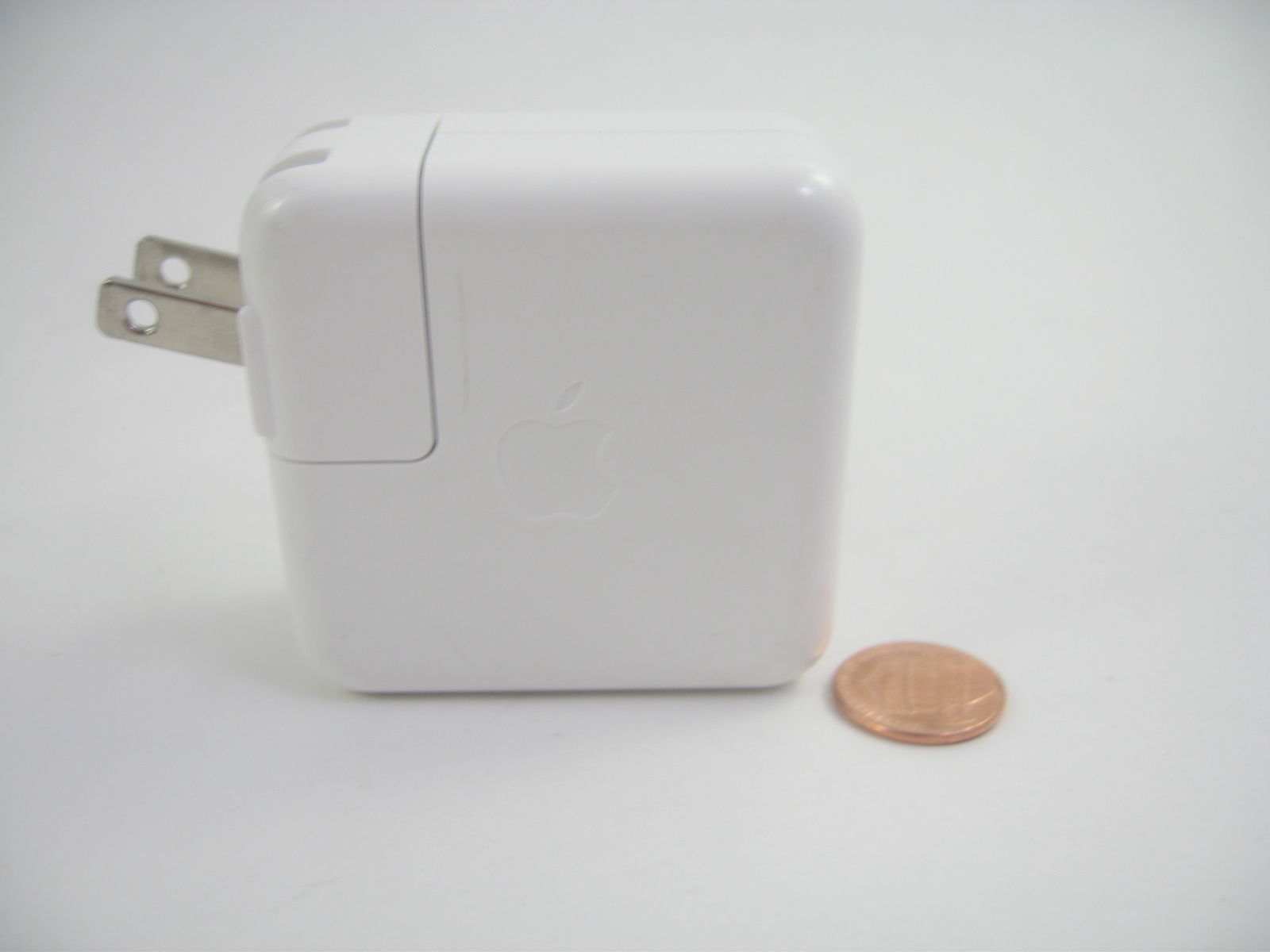 Apple 音响播放器充电器和支架，适用于 iPod Classic