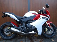 HONDA CBR 600 F * GREAT BIKES * VERY RELIABLE *NEW *pads . tyre . full service *