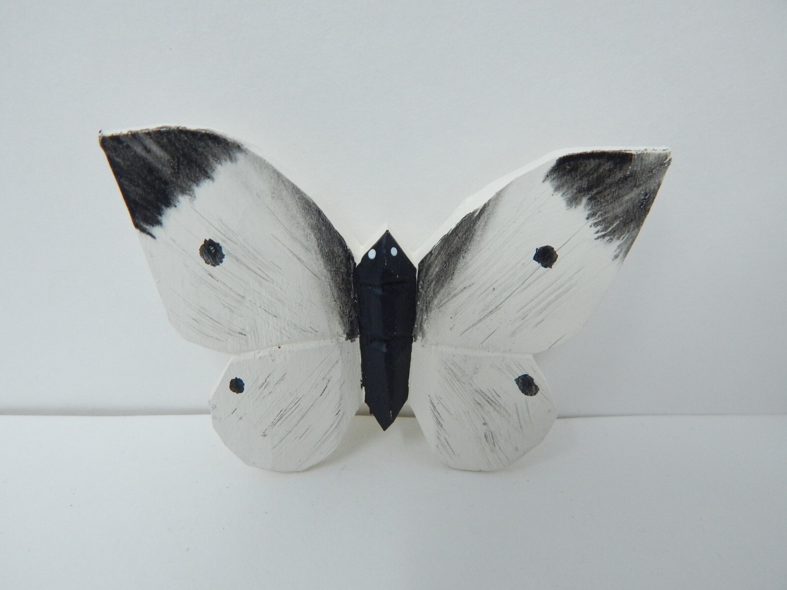 White Butterfly Figurine Statue Small Wood Wall Art Sculpture Decor Carved Mini