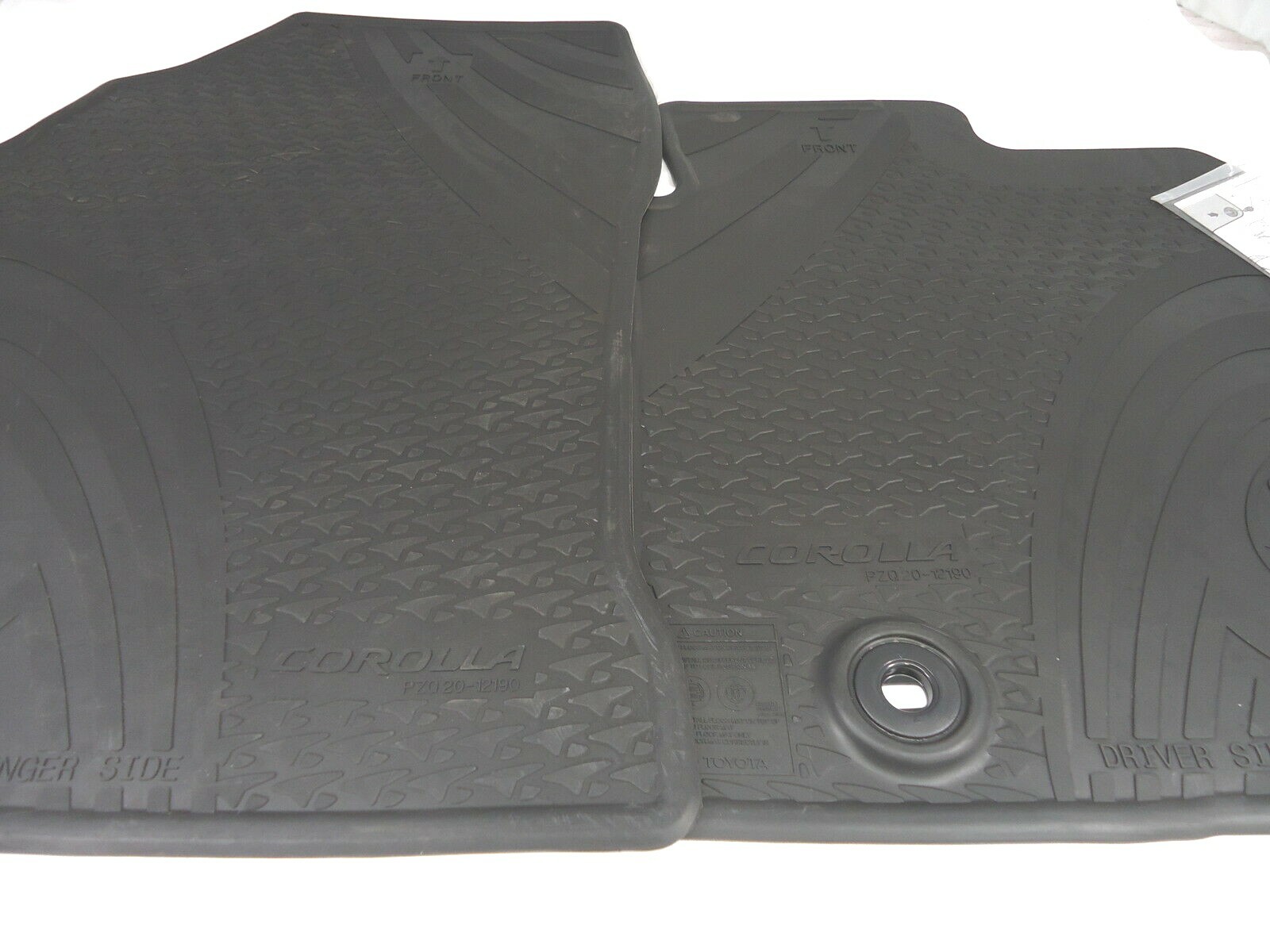 TOYOTA COROLLA FLOOR MATS FRONT RUBBER HATCH AUG 12 JUNE 18 NEW