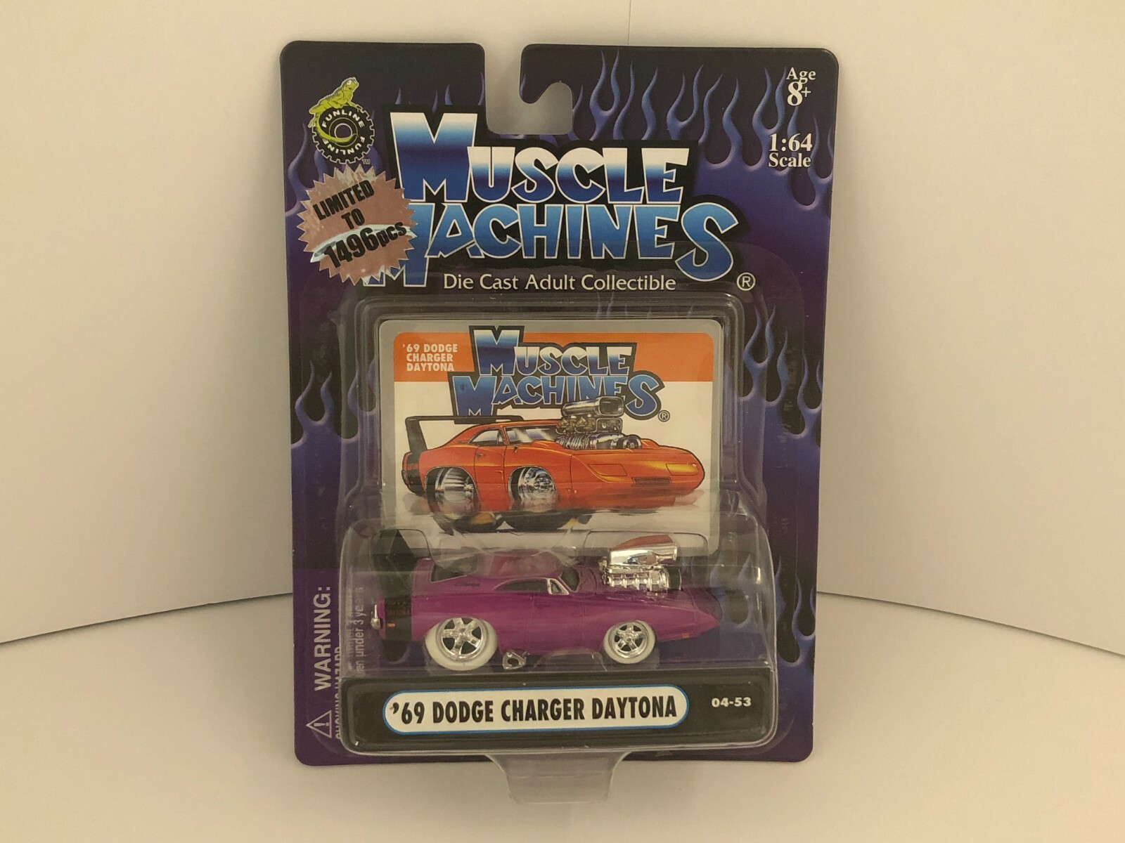 Muscle Machines Limited '69 Dodge Charger Daytona with White