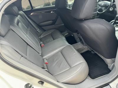 image 5 of interior