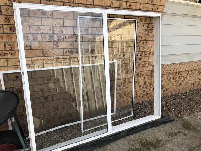  Sliding  window frame aluminium  white powder coated 